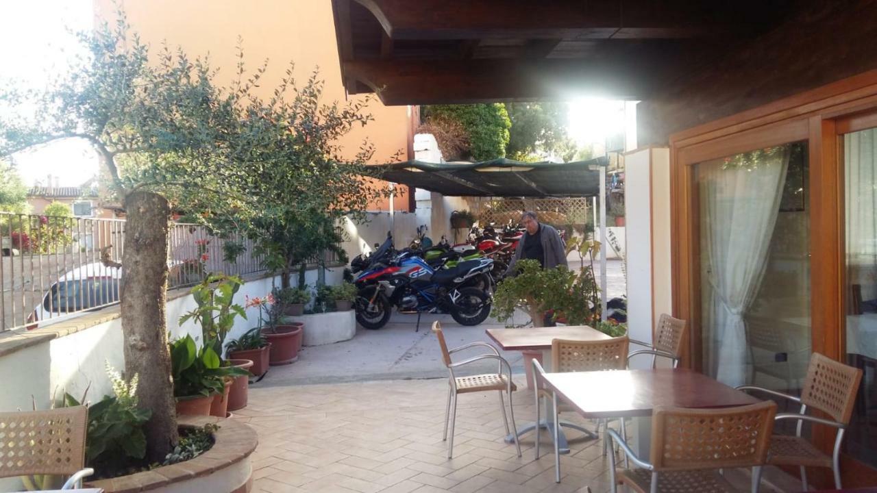 סנטה מריה נברזה Hotel Plammas מראה חיצוני תמונה